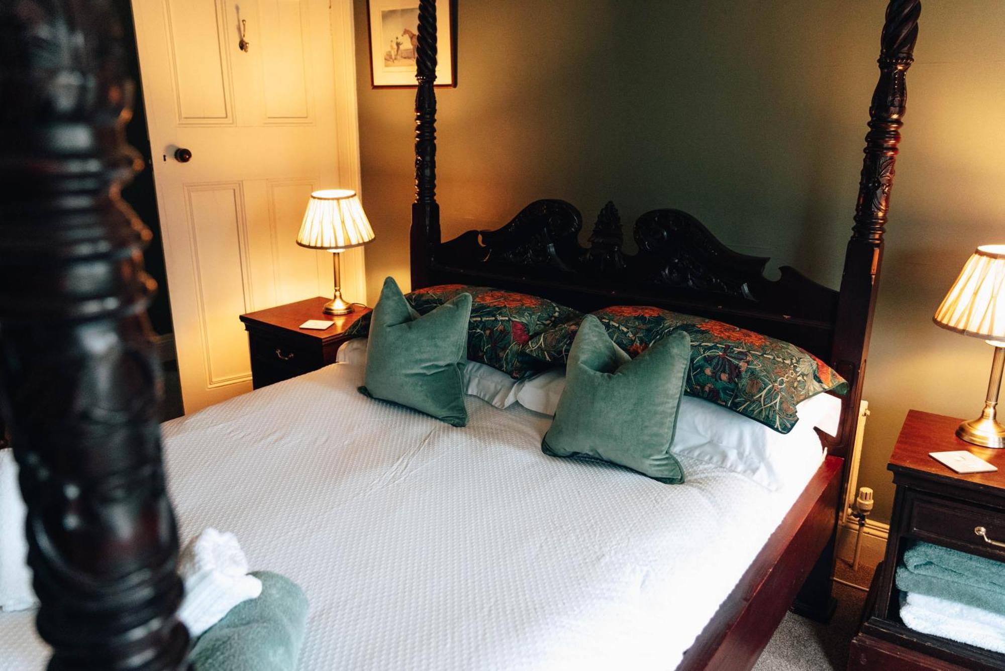 Luxury Accommodation In County Antrim With Riverside Hot Tub Kells Bagian luar foto